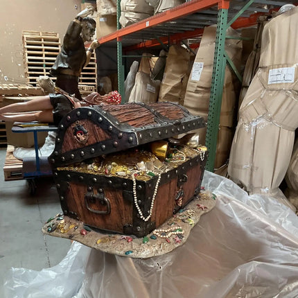 Treasure Chest Pirate's Coffer Statue LM Treasures - H