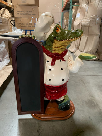 Crocodile Butler Menu Statue - LM Treasures 
