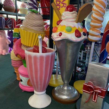 Ice Cream Sundae Over Sized Statue - LM Treasures 