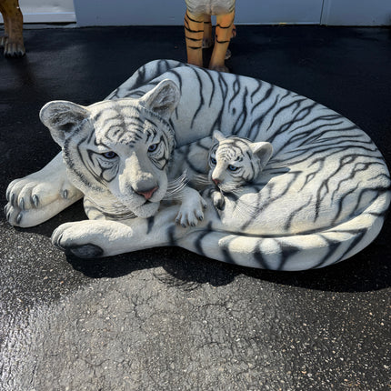 Siberian Tiger With Cub Life Size Statue