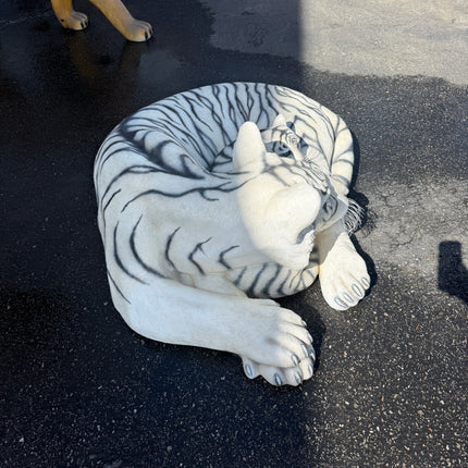 Siberian Tiger With Cub Life Size Statue