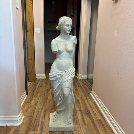 Venus De Milo Statue