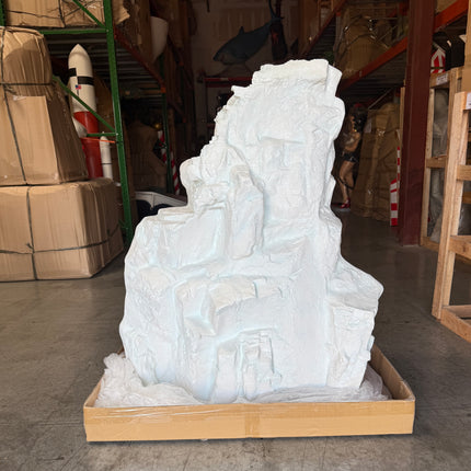 Large White Rock Siji Iceberg Statue