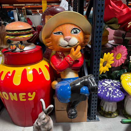 Comic Cat Sitting Life Size Statue LM Treasures - H