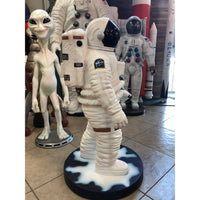 Astronaut Walking Small Statue - LM Treasures 