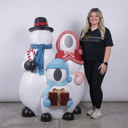 Snowman Family Photo Op Statue LM Treasures - H
