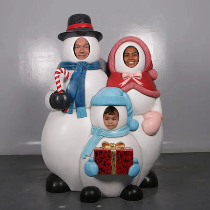 Snowman Family Photo Op Statue LM Treasures - H