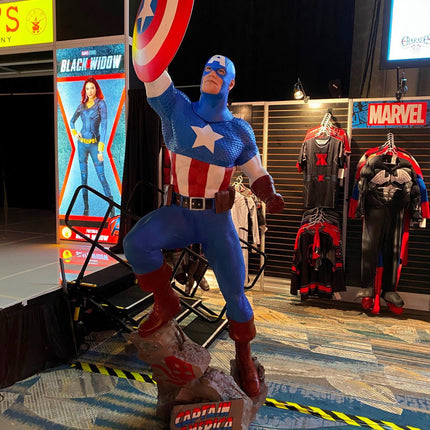 Marvel Comics Captain America Life Size Statue Disney 1:1