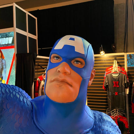 Marvel Comics Captain America Life Size Statue Disney 1:1
