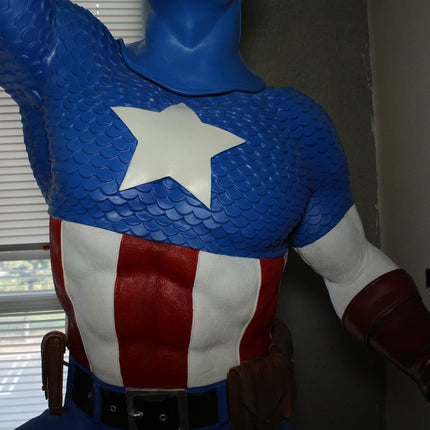 Marvel Comics Captain America Life Size Statue Disney 1:1