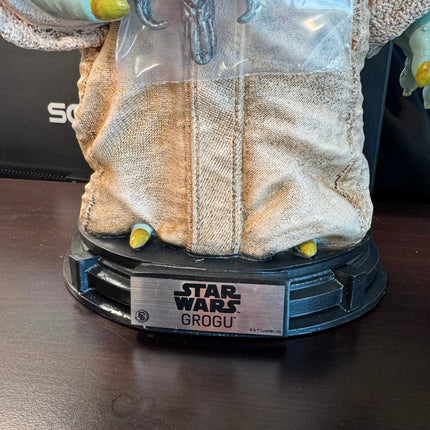 Star Wars: The Mandalorian Grogu Baby Yoda Life Size Statue Denuo Novo