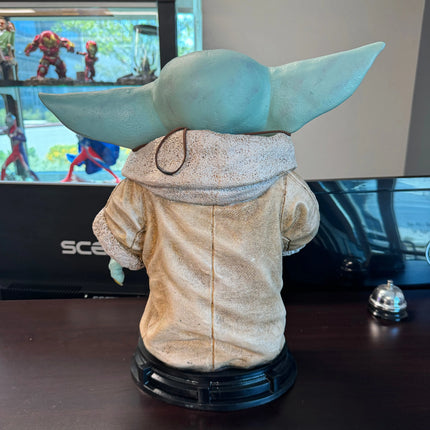 Star Wars: The Mandalorian Grogu Baby Yoda Life Size Statue Denuo Novo