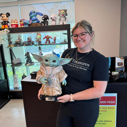 Star Wars: The Mandalorian Grogu Baby Yoda Life Size Statue Denuo Novo