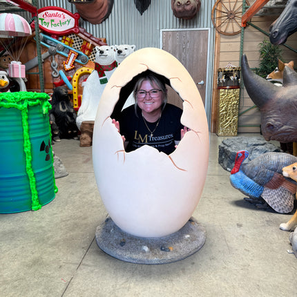Small Dinosaur Egg Photo Op Statue