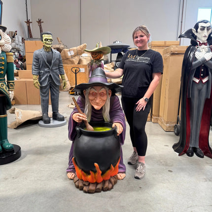 Witch with Cauldron Small Statue LM Treasures - H