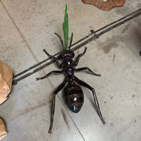 Ant With Leaf Over Sized Statue - LM Treasures 