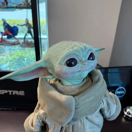 Star Wars The Child Grogu Life Size Statue Sideshow LM Treasures - SS