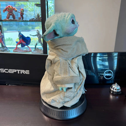 Star Wars The Child Grogu Life Size Statue Sideshow LM Treasures - SS