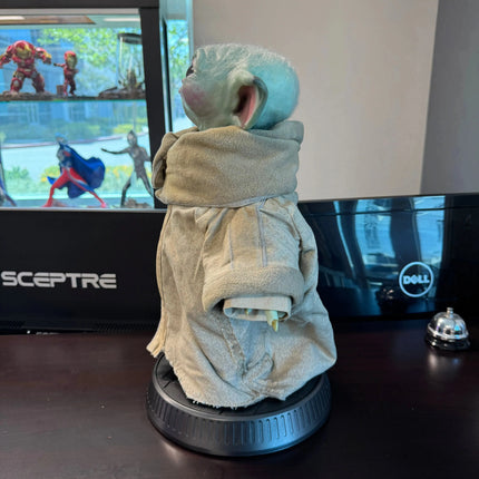 Star Wars The Child Grogu Life Size Statue Sideshow LM Treasures - SS