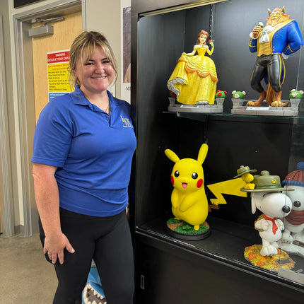 Pokemon Pikachu Table Top Statue Sideshow