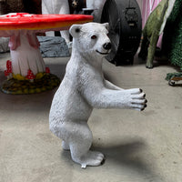 Baby Polar Bear Statue - LM Treasures 