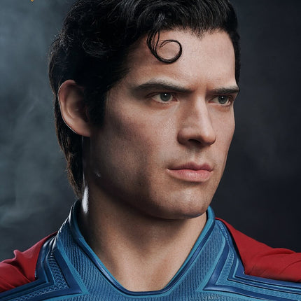 Superman Life Size Statue (David Corenswet)