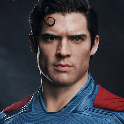 Superman Life Size Statue (David Corenswet)