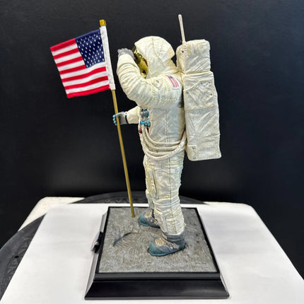 Apollo 11 Astronaut NASA Statue Art Scale 1/10 Iron Studios LM Treasures - IR