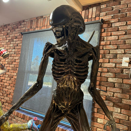 Alien Covenant Life Size Statue - LM Treasures 