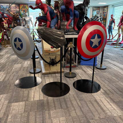 Pre-Owned Display Black Panther Wakandan Shield Photo Op Statue LM Treasures - BK