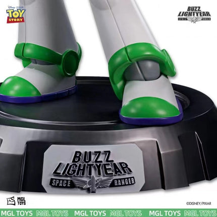 Disney Buzz Lightyear 1:1 Life Size Statue