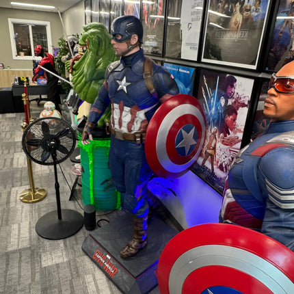 Captain America Life Size Statue From Civil War LM Treasures - MM