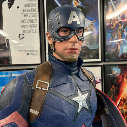 Captain America Life Size Statue From Civil War LM Treasures - MM