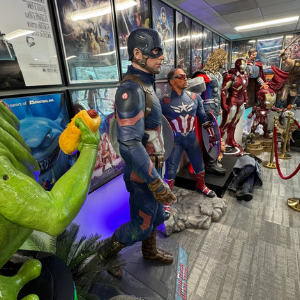 Captain America Life Size Statue From Civil War LM Treasures - MM