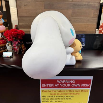 Pre-Owned 2023 Sanrio Hello Kitty Cinnamoroll Statue LM Treasures - P