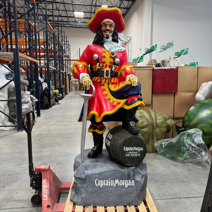 Pre-Owned Licensed Captain Morgan Life Size Statue LM Treasures - P