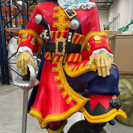 Pre-Owned Licensed Captain Morgan Life Size Statue LM Treasures - P