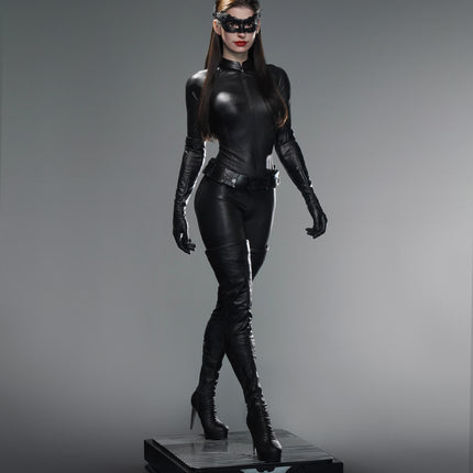 The Dark Knight Catwoman Life Size Statue (Anne Hathaway) Queen Studios