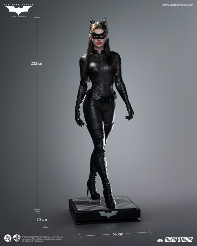The Dark Knight Catwoman Life Size Statue (Anne Hathaway) Queen Studios