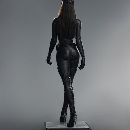 The Dark Knight Catwoman Life Size Statue (Anne Hathaway) Queen Studios