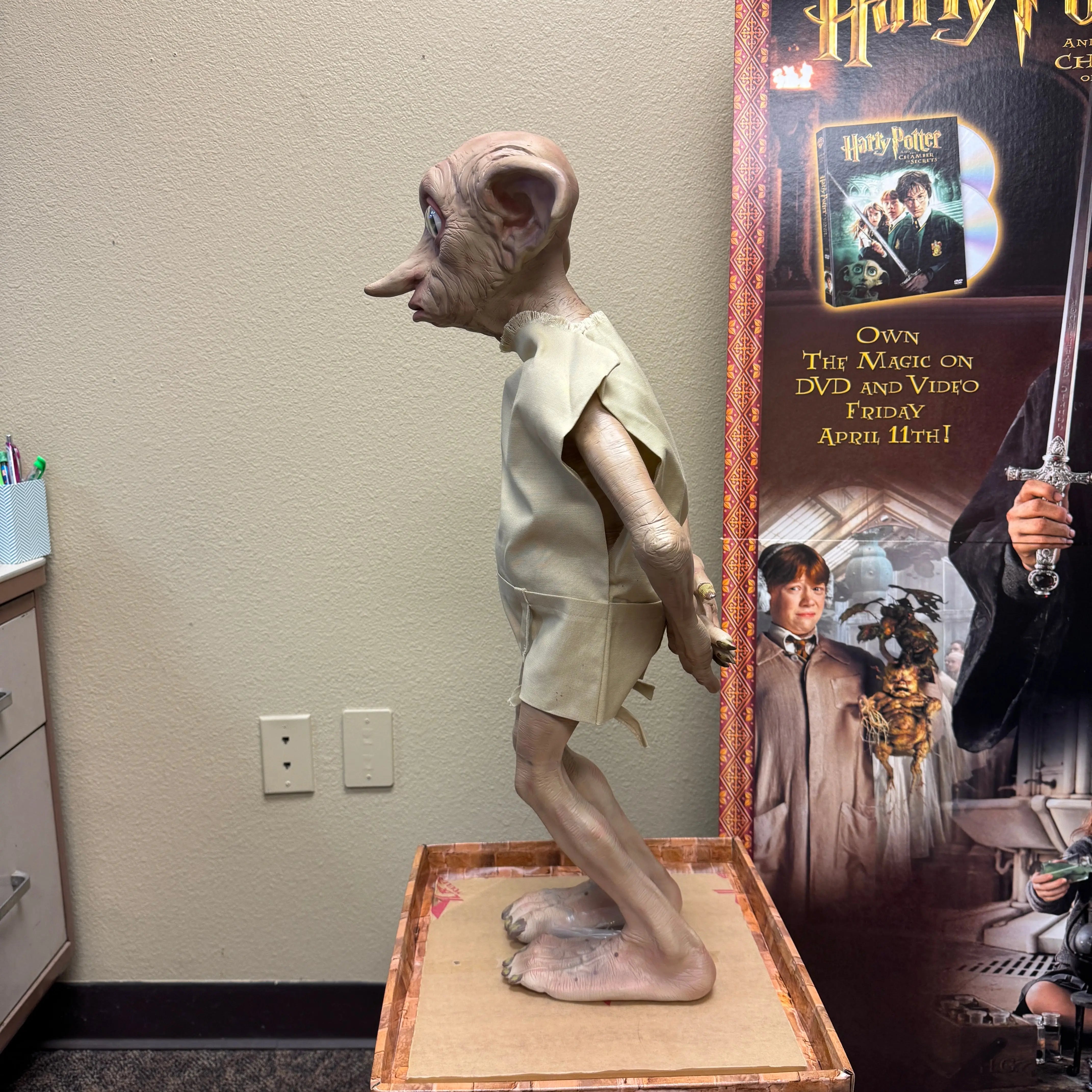 Harry Potter Chamber of Secrets 2002 Promotional Display Dobby Statue ...
