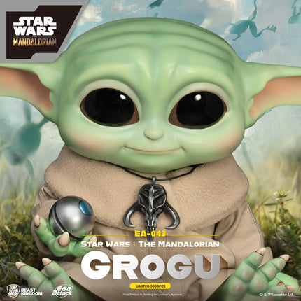 Star Wars The Mandalorian Grogu Egg Attack Statue