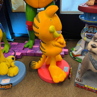 Comic Garfield Life Size Statue