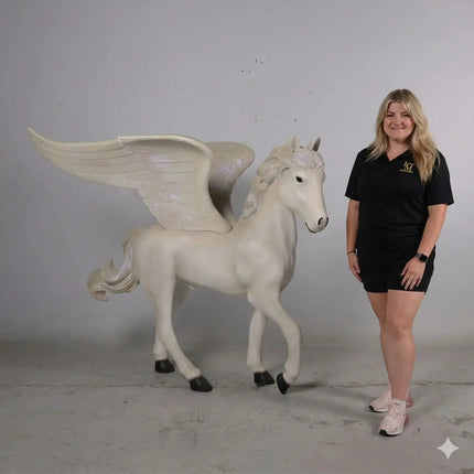 Baby Pegasus Statue LM Treasures - H