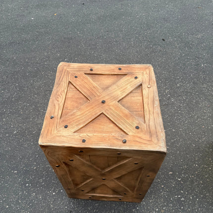 Brown Small Resin Crate LM Treasures - PT