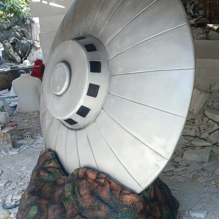 Crashed Alien Space Ship UFO 6ft Statue
