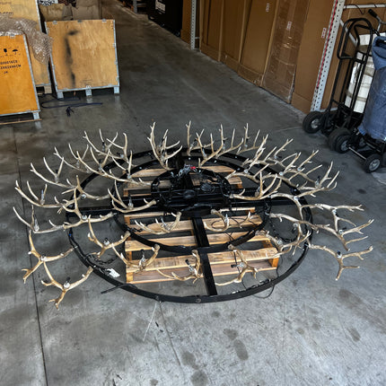 Antler Chandelier with candle lights. - LM Treasures 