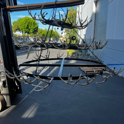 Antler Chandelier with candle lights. - LM Treasures 