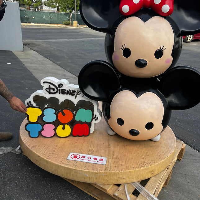 Pre-Owned Disney Tsum Mickey & Minnie Promo Life Size Statue Display - LM Treasures 