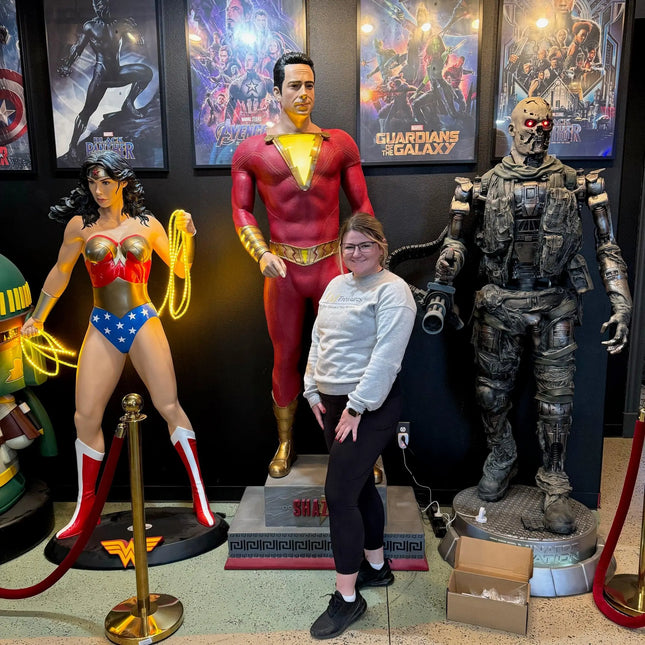 DC Comics SHAZAM with Voice Modular Life Size Statue LM Treasures - MM